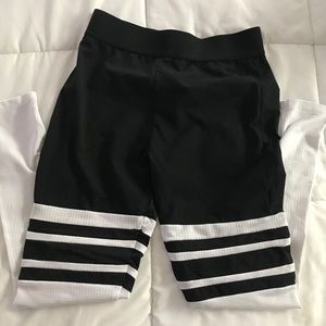 Bombshell yoga pants.